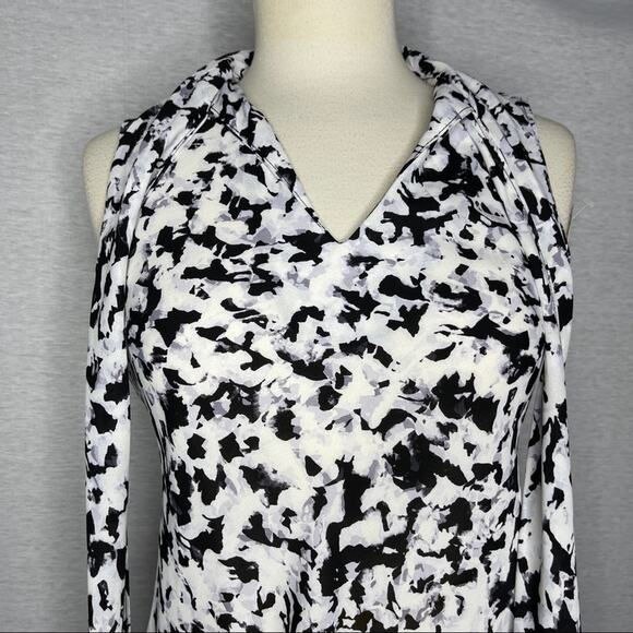 A9). Bar Iii Tie Neck Printed Blouse Black White XXS - Picture 10 of 15